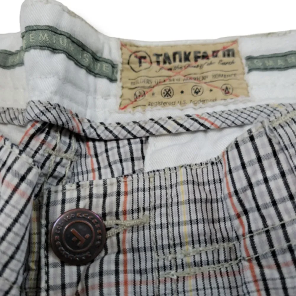 Tank Farm Shorts Size 30 W30